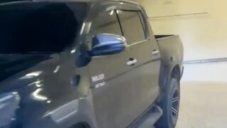 Car Malik cast viral