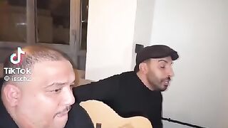 عندما يبدع الشخص الخطأ ????????