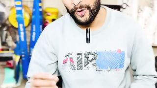 Customer Vs Salesman???? cheez bhi apki or paise bhi???? Salman Noman❤️ #shorts.