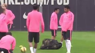 Neymar Teaching Some Skills ???? #fyp #barcelona #neymar #baller