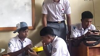 mari makan mari makan