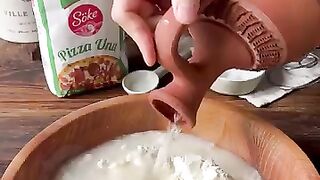 Yummy Traditional Pizza