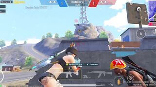 feels like auto aim, 4 shots and you die instantly