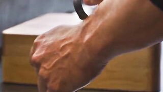 Tony Stark Tricked The Trickster (LOKI) ???????? Ironman Transformation Status???? _shorts _avengers _ironman(1080P_HD).mp4
