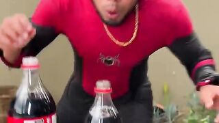 Coca cola VS mentos _(720P_HD).mp4