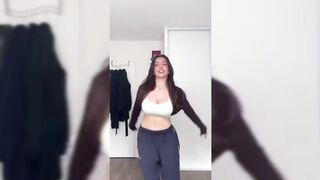 Indian Girl Kaylaa Kaur Dance