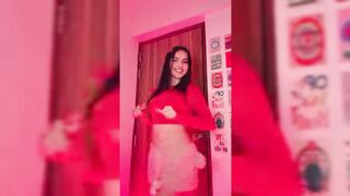 Indian Girl Kaylaa Kaur Dance