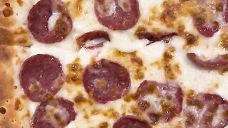 Dou you love pizza?