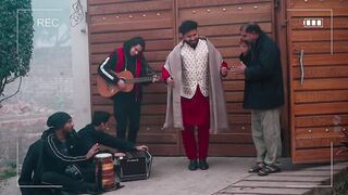 Mehndi ki rat singing prank.