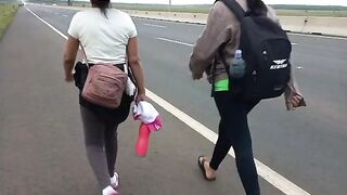 Esse é o Povo do fazendo peligrinação Religiosa no seu país Paraguay