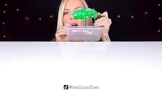 Jelly belly eating