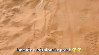 Sneak prank☆