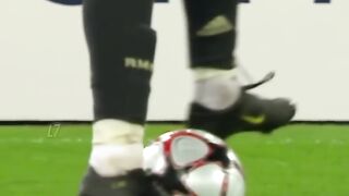 Ronaldo Crazy Skills.mp4.2025