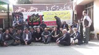 Protest Pfuj