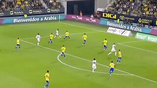 الاعب الدي اخذ مكان ميسي