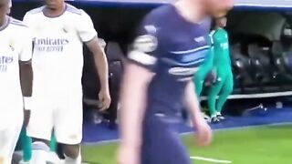 Disrespect or Respect with Club Logos ????❤️