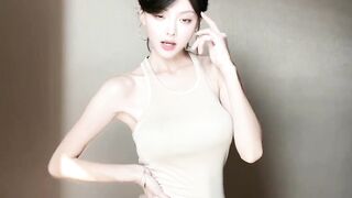 Short videos of beautiful women