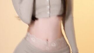 Short videos of beautiful women
