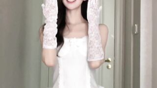 Short videos of beautiful women