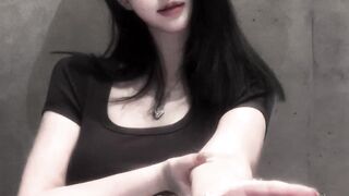 Short videos of beautiful women