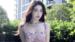 Short videos of beautiful women