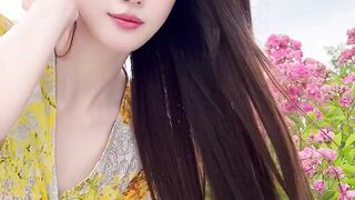 Short videos of beautiful women
