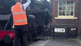 The Hidden Secret Behind Train Safety – You Won’t Believe This!