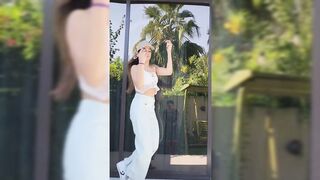 Indian Girl Anisha Safaya Dance
