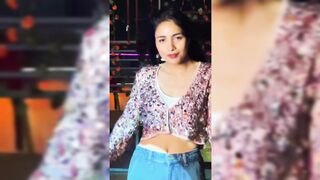 Indian Girl Mahira Chaurasia Dance