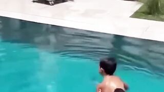 Cristiano-Ronaldo-funny-moments-shorts-f_86.mp4