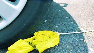 MINI EGG VS CAR, Coca Cola, PowerAde, Fanta, Sprite, Balloon, Big Egg e Mentos Diferentes Undergrou