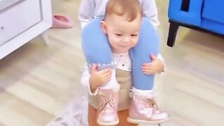 funny babise???????????????????? short video????????????#uniyedaaeiae #unitedkingdom #baby #londres