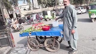 Free Fruit On The Streets of Pakistan