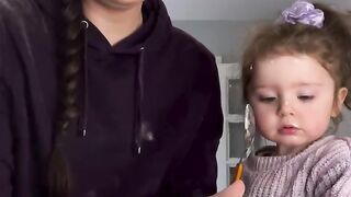 Her daughter filled her with flour hahaha ????.