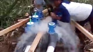 The Water Pump That Defies Logic – No Fuel, No Electricity, No Limits!