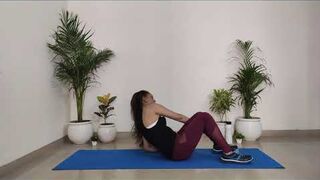 2 Minutes Fitness Workout _ Crunch Kicks _ Exercise of The Day #1