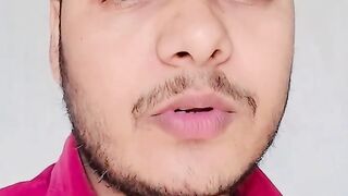 Mat_kar_itna_gurru_#hindisong_#bollywood_#music_#shorts_#shortsfeed_#shortvideo(720p).mp4