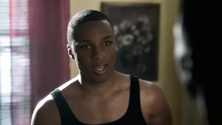 Fighting to Be Me: The Dwen Curry Story (2025) Filme - Parte 2