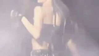 Jungkook vs Lisa beautiful dance