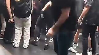 PONGA TODA MÚSICA xD