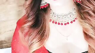Mera chij dekh mera fulwar like badh jata hai