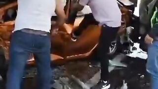 DESCRIPCIÓN De VOLVER A NACER OmGG
