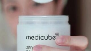 Say Goodbye to Oily Skin & Clogged Pores!