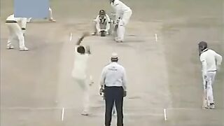 Danish Kaneria & Bowling Techniques