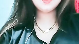 Bangladeshi items Hot girls sila Came live Video call came to WhatsApp par-10