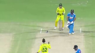 Glenn Maxwell's wonder catch vs India _ 2025