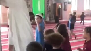 This child's heart will remain attached to the mosque