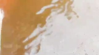 Senangnya melihat larva lele hasil pemijahan sendiri