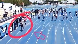 CAMERAMAN IN 100M????????#100k #100 ##sprinting #million #running