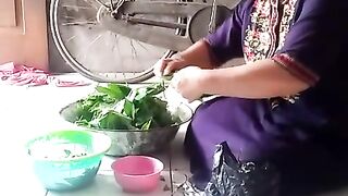 Nyiapin bahan masakan